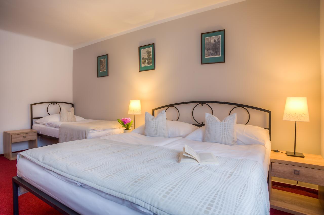 Penzion Obora Podebrady Ngoại thất bức ảnh